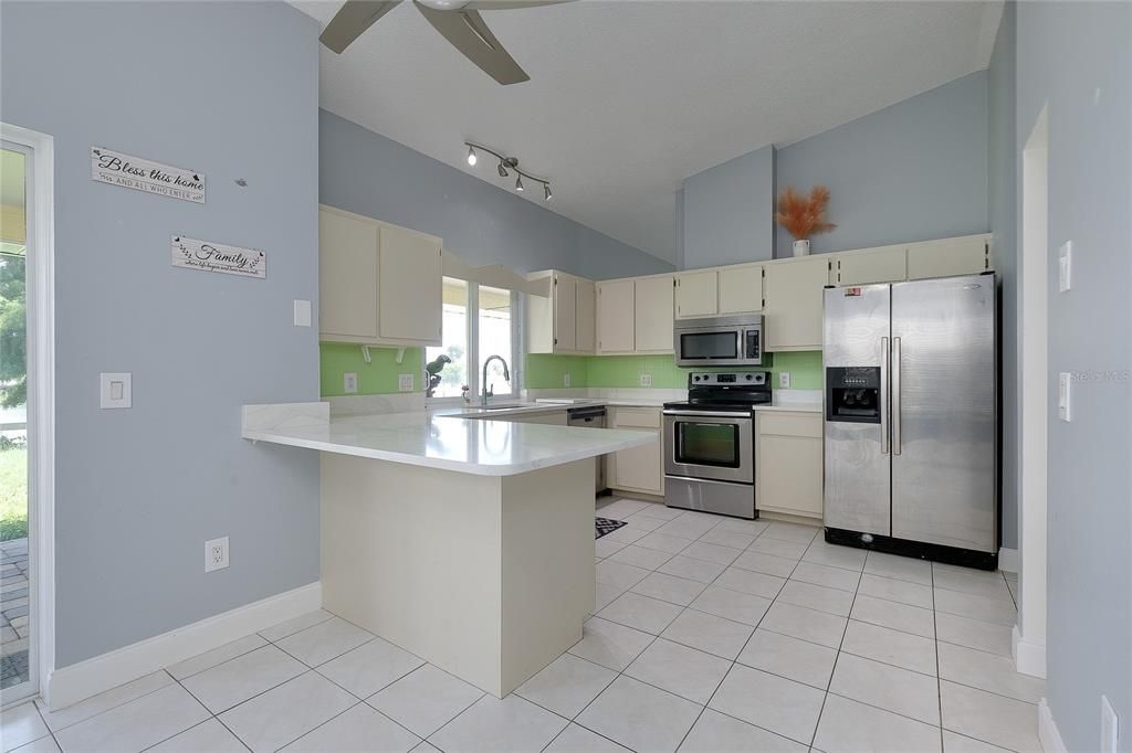 En Venta: $425,000 (3 camas, 2 baños, 1727 Pies cuadrados)