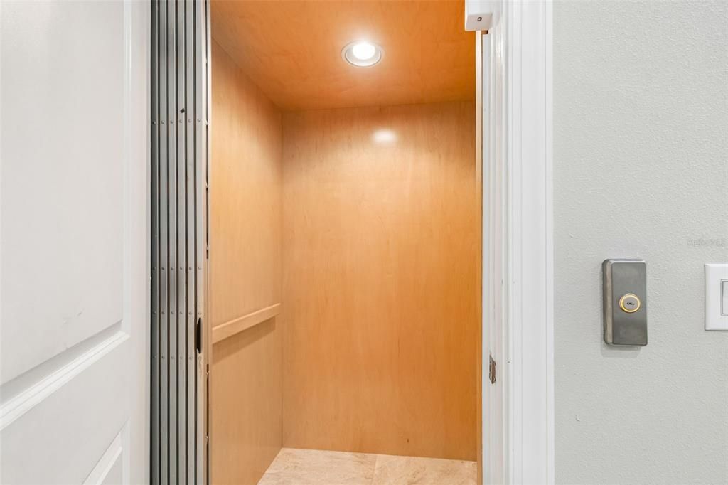 На продажу: $550,000 (3 спален, 2 ванн, 1920 Квадратных фут)