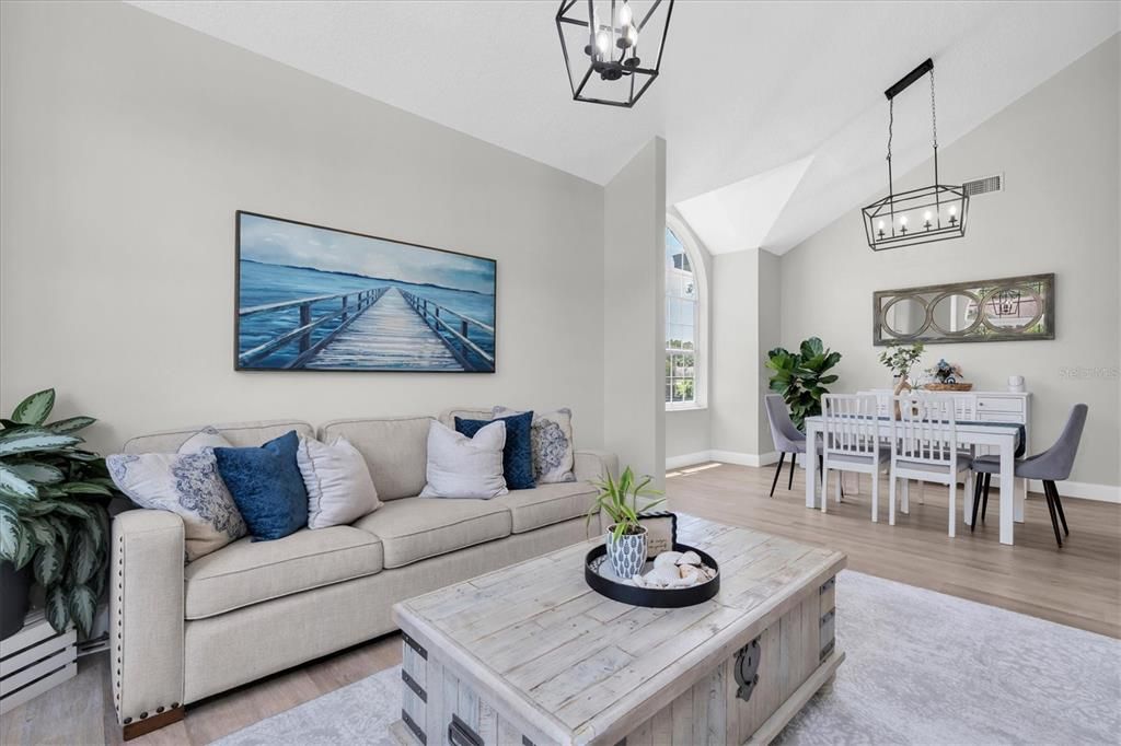 For Sale: $710,000 (4 beds, 3 baths, 3015 Square Feet)