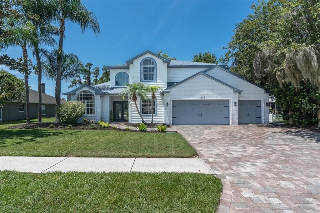 For Sale: $710,000 (4 beds, 3 baths, 3015 Square Feet)
