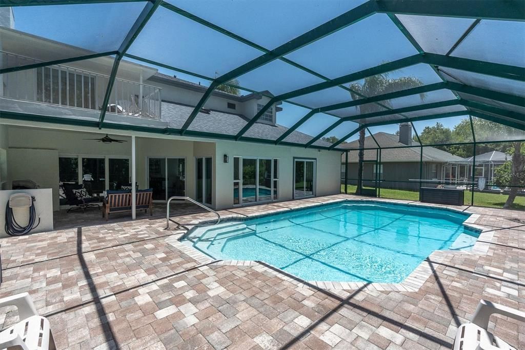 For Sale: $710,000 (4 beds, 3 baths, 3015 Square Feet)