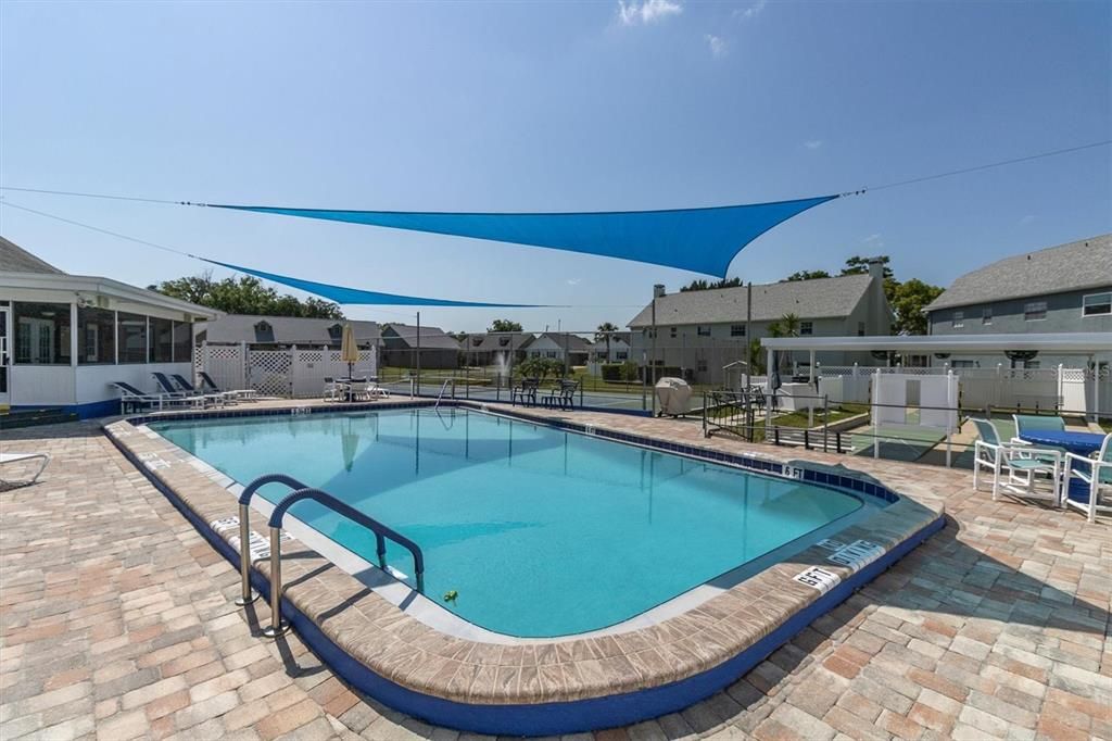 Active With Contract: $1,595 (2 beds, 2 baths, 1124 Square Feet)