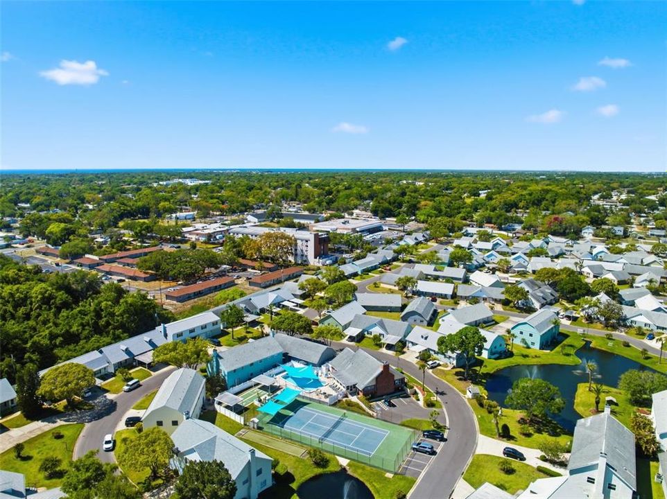 Active With Contract: $1,595 (2 beds, 2 baths, 1124 Square Feet)