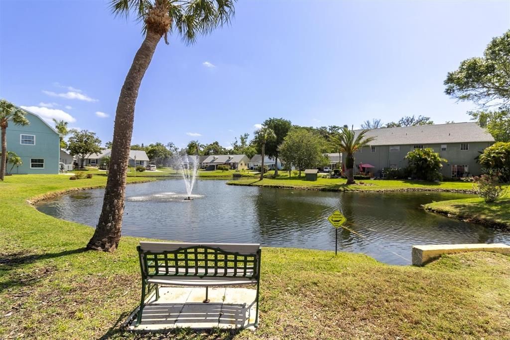 Active With Contract: $1,595 (2 beds, 2 baths, 1124 Square Feet)