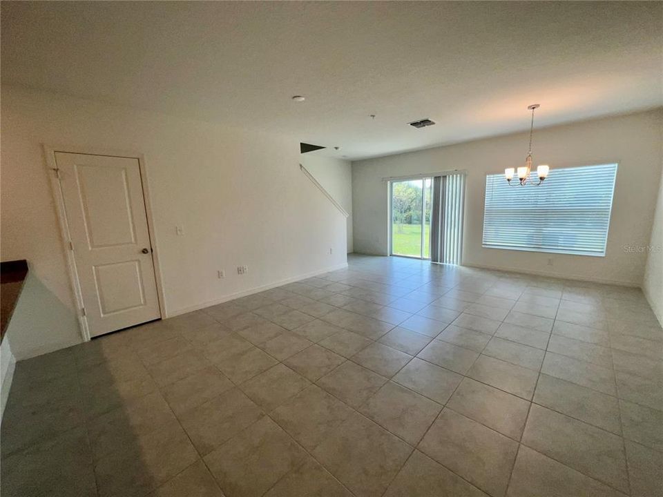 For Rent: $2,249 (3 beds, 2 baths, 1479 Square Feet)