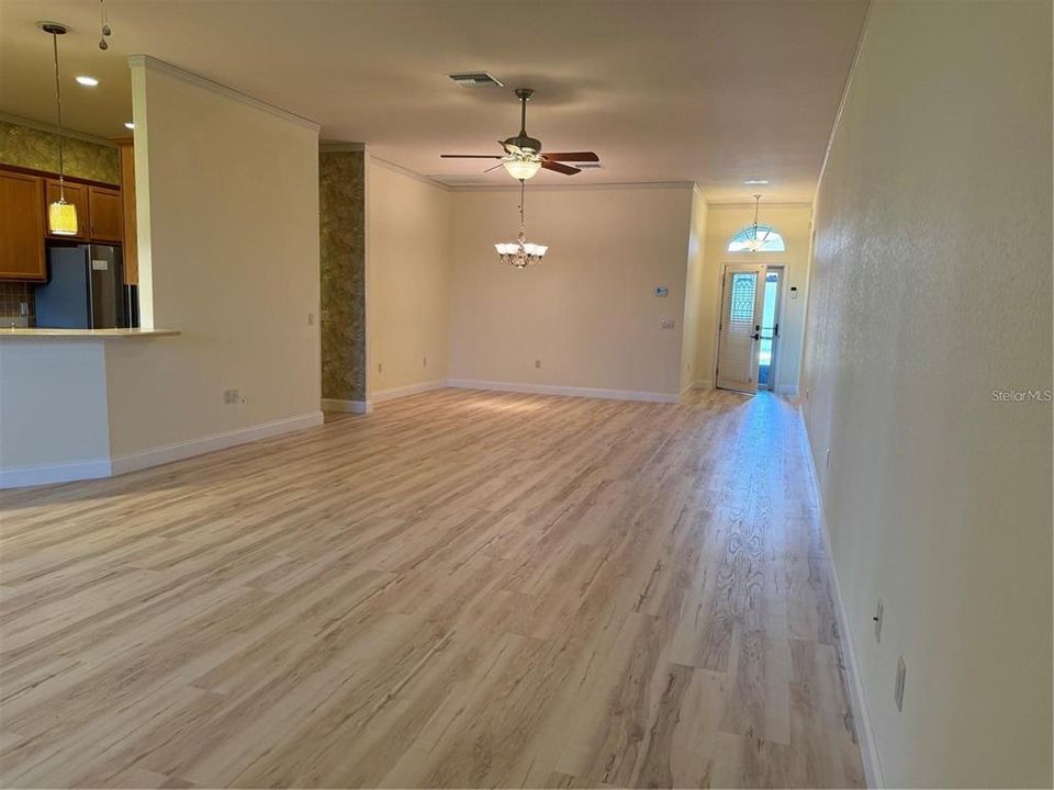 En Venta: $280,000 (3 camas, 2 baños, 1935 Pies cuadrados)