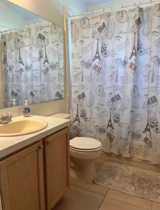 For Rent: $2,600 (4 beds, 2 baths, 1822 Square Feet)