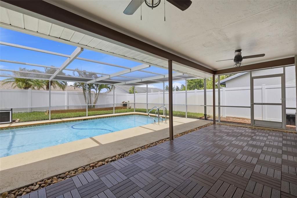 For Sale: $560,000 (4 beds, 3 baths, 1842 Square Feet)