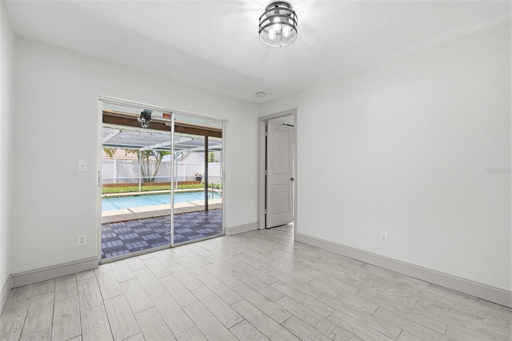 For Sale: $560,000 (4 beds, 3 baths, 1842 Square Feet)