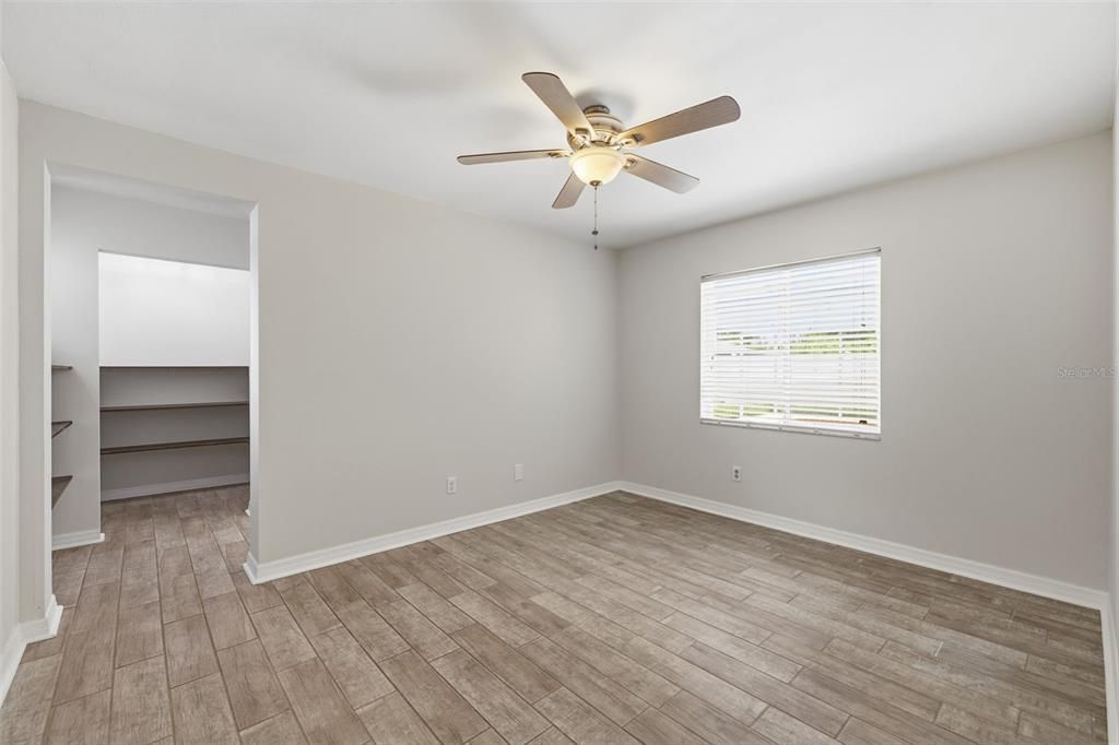For Sale: $560,000 (4 beds, 3 baths, 1842 Square Feet)