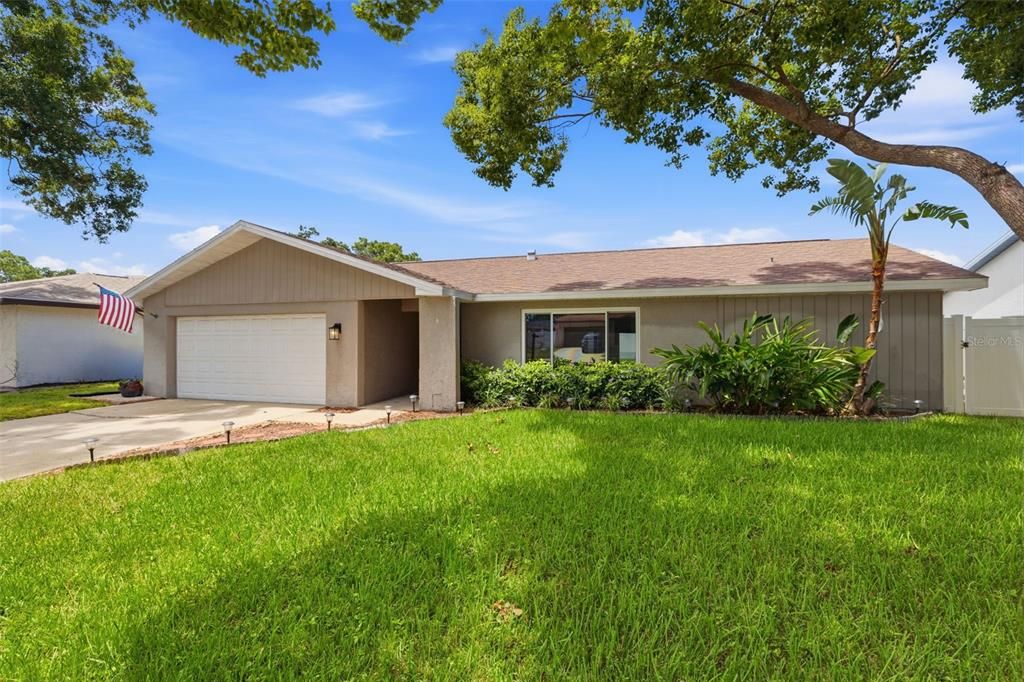 For Sale: $560,000 (4 beds, 3 baths, 1842 Square Feet)