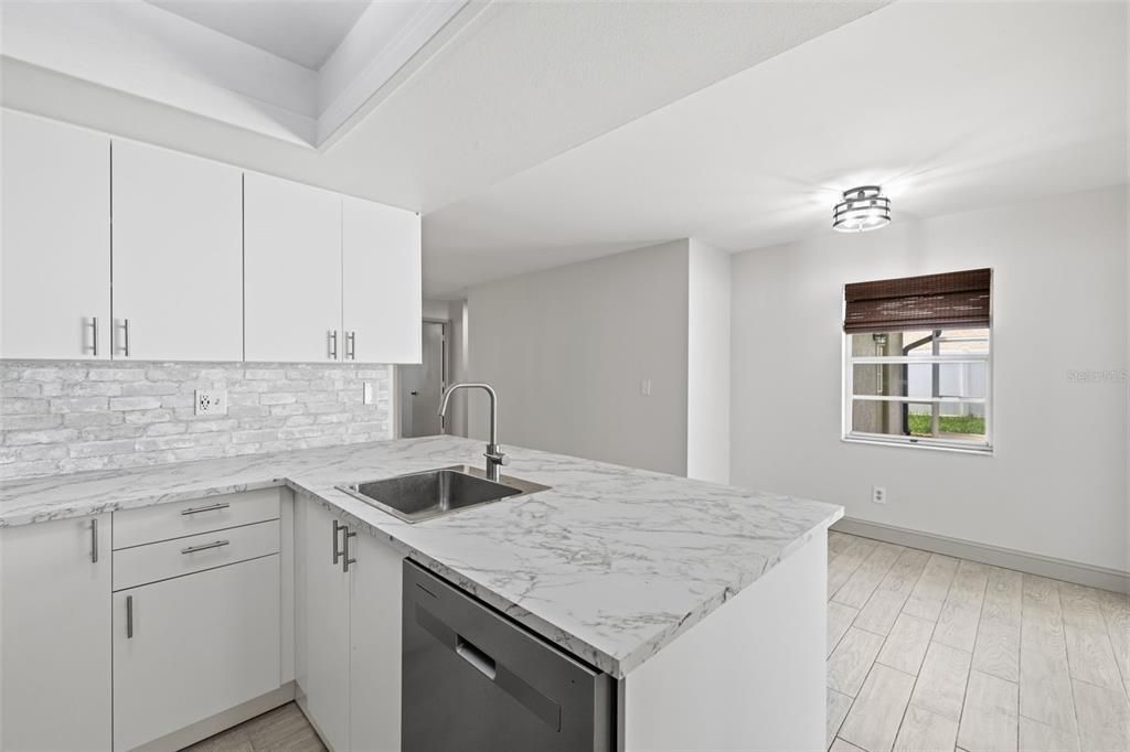 For Sale: $560,000 (4 beds, 3 baths, 1842 Square Feet)