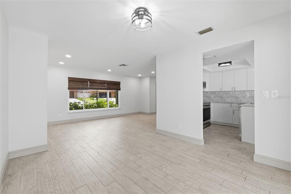 For Sale: $560,000 (4 beds, 3 baths, 1842 Square Feet)