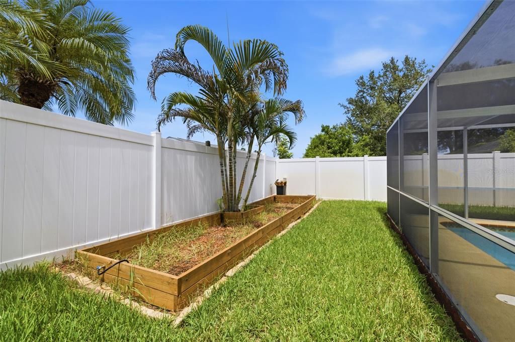 For Sale: $560,000 (4 beds, 3 baths, 1842 Square Feet)