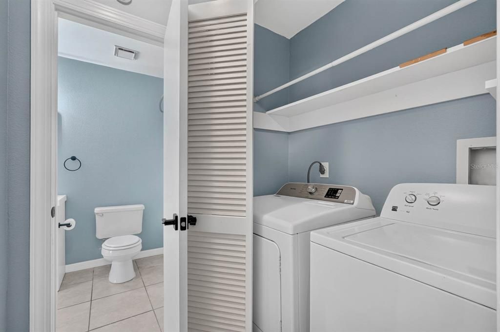 For Sale: $125,000 (2 beds, 2 baths, 883 Square Feet)