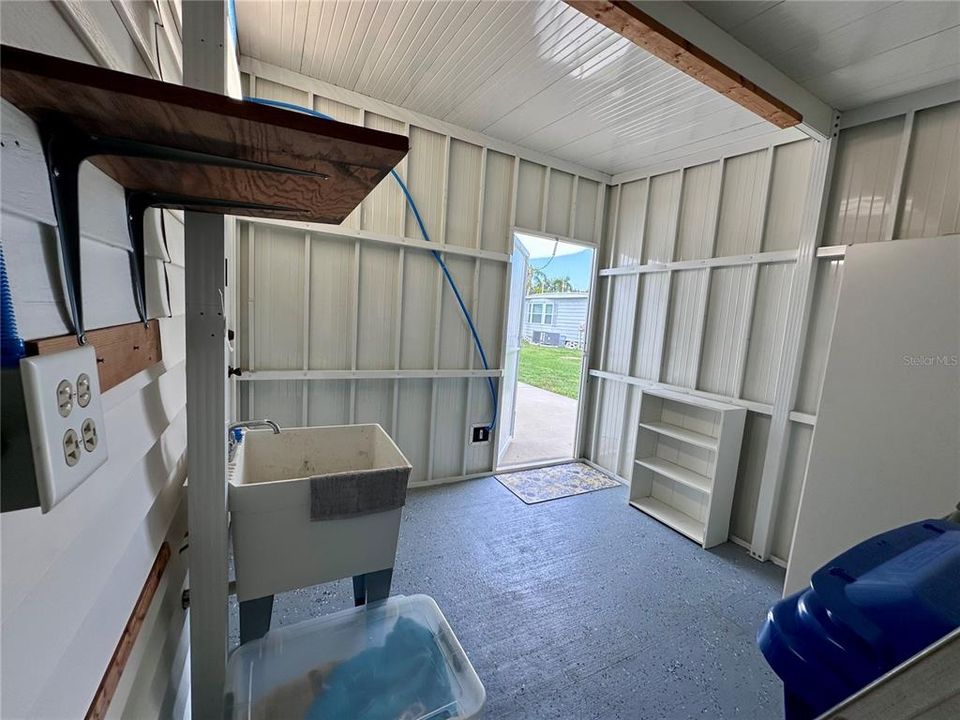 For Sale: $179,900 (2 beds, 2 baths, 1005 Square Feet)