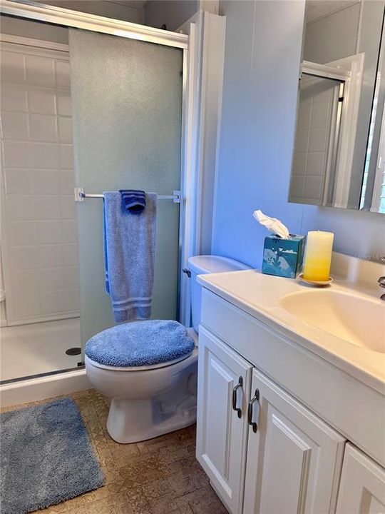 For Sale: $179,900 (2 beds, 2 baths, 1005 Square Feet)