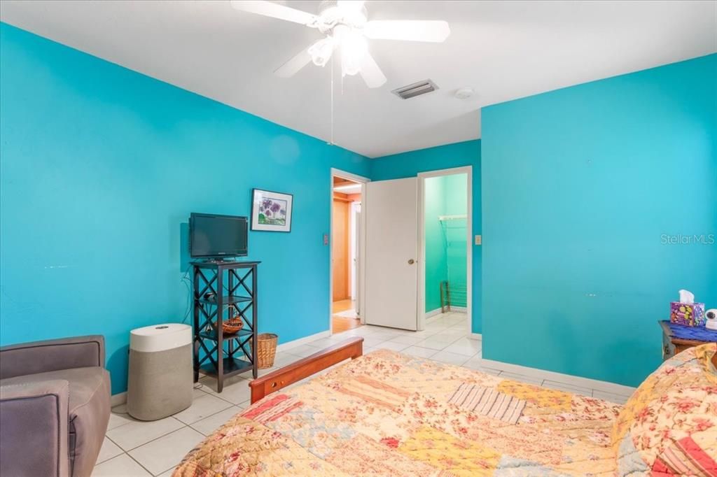 En Venta: $274,900 (3 camas, 2 baños, 1132 Pies cuadrados)