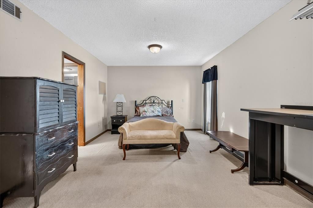 For Sale: $430,000 (4 beds, 3 baths, 2778 Square Feet)