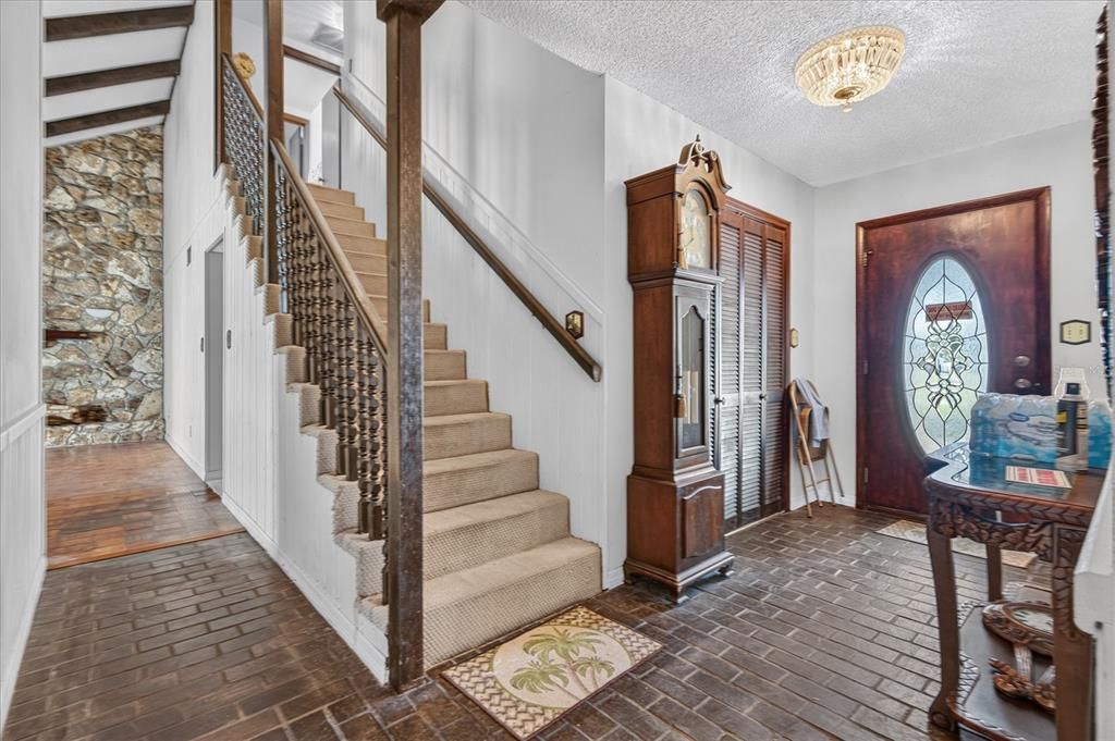 For Sale: $430,000 (4 beds, 3 baths, 2778 Square Feet)