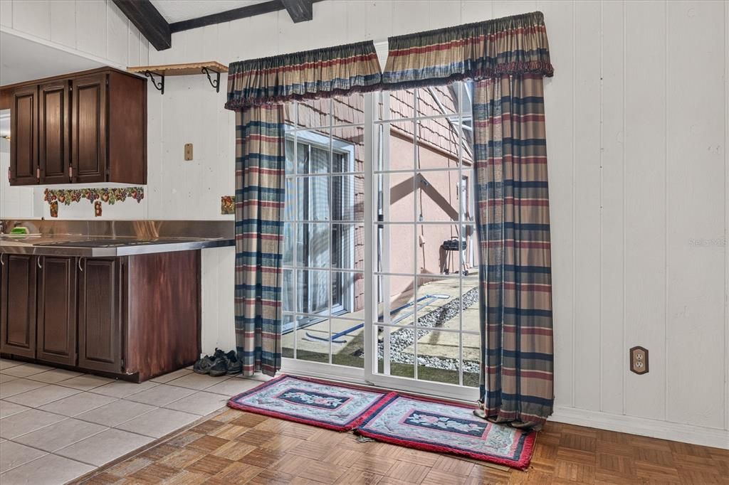 For Sale: $430,000 (4 beds, 3 baths, 2778 Square Feet)