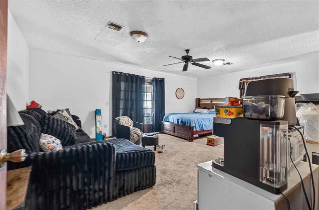 For Sale: $430,000 (4 beds, 3 baths, 2778 Square Feet)