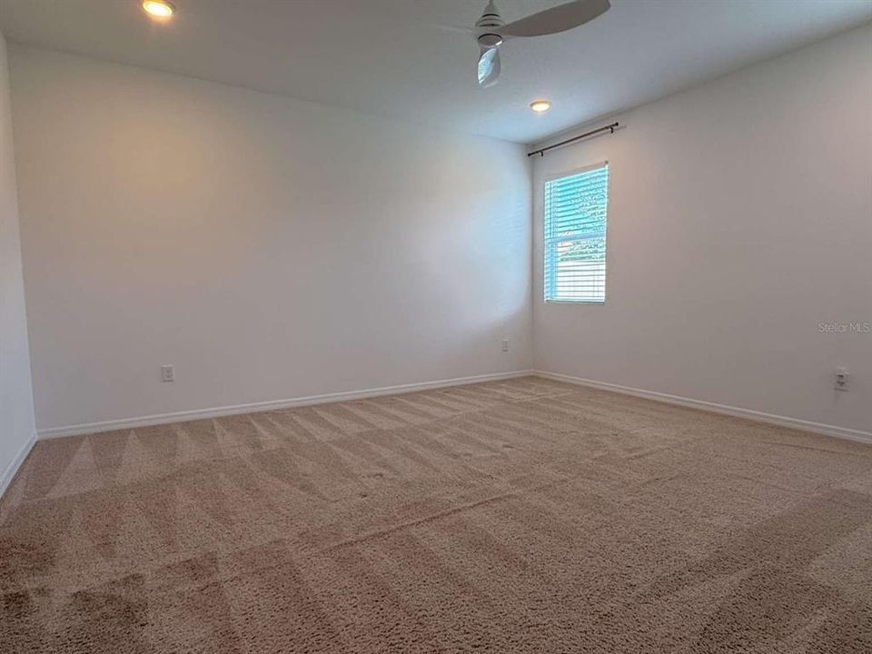 For Sale: $529,900 (3 beds, 2 baths, 2021 Square Feet)