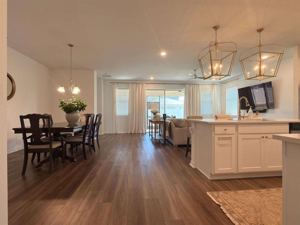 For Sale: $529,900 (3 beds, 2 baths, 2021 Square Feet)