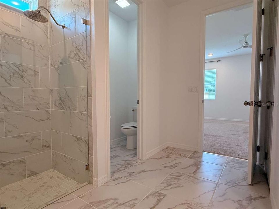 For Sale: $529,900 (3 beds, 2 baths, 2021 Square Feet)
