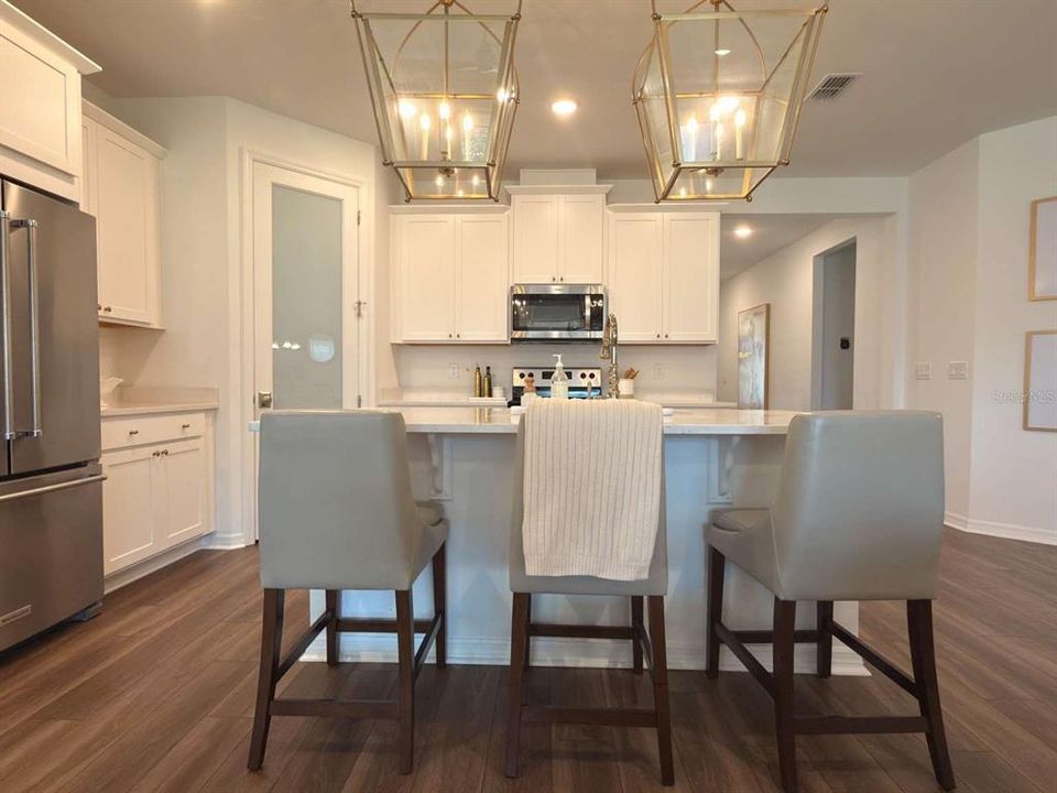For Sale: $529,900 (3 beds, 2 baths, 2021 Square Feet)