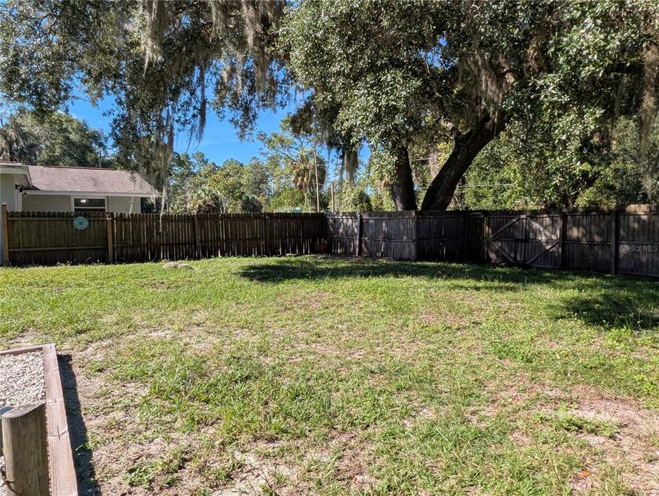 For Sale: $205,000 (3 beds, 2 baths, 1688 Square Feet)