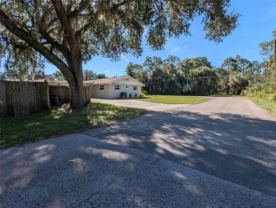 For Sale: $205,000 (3 beds, 2 baths, 1688 Square Feet)