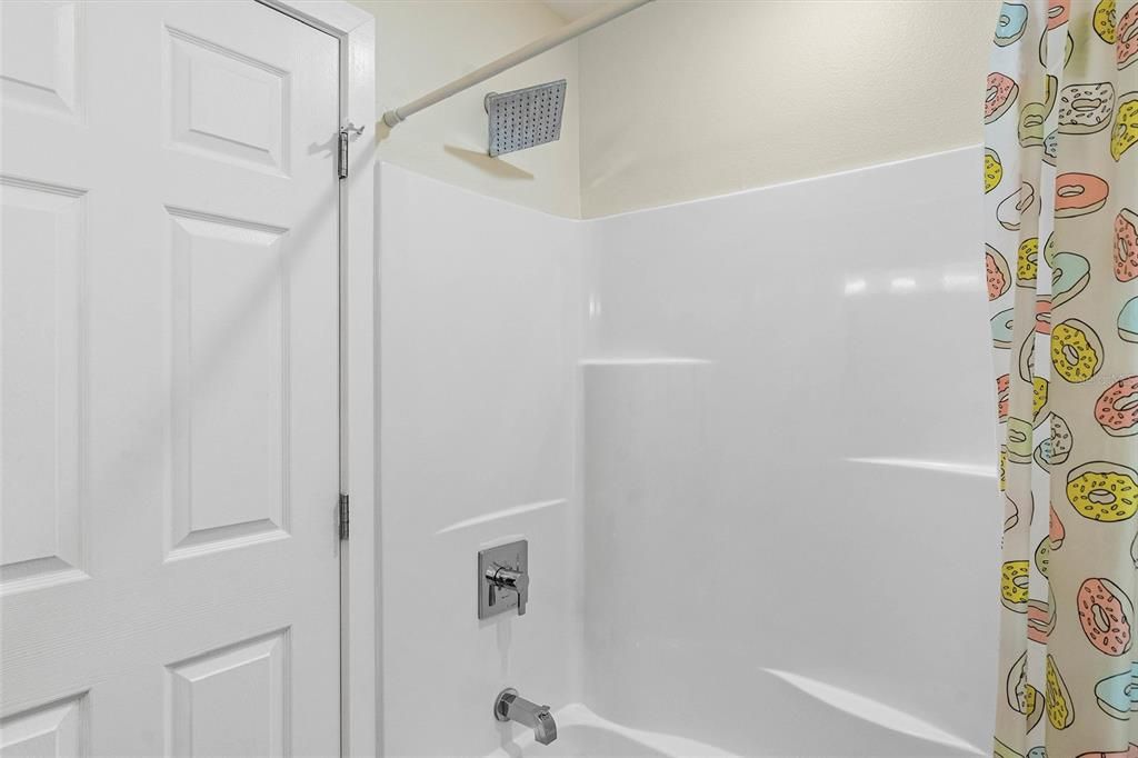 В аренду: $3,500 (3 спален, 2 ванн, 1140 Квадратных фут)
