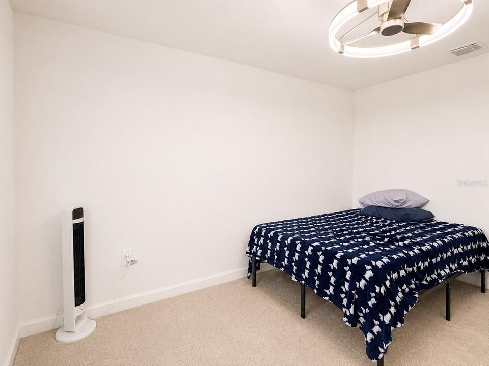 В аренду: $5,750 (6 спален, 4 ванн, 3918 Квадратных фут)