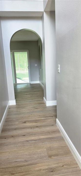 En Venta: $395,000 (4 camas, 2 baños, 2215 Pies cuadrados)