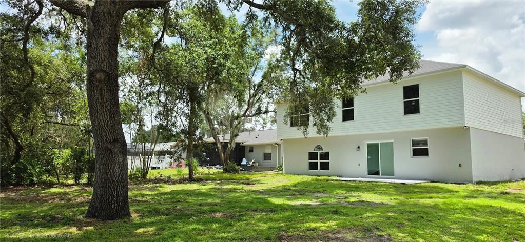 En Venta: $395,000 (4 camas, 2 baños, 2215 Pies cuadrados)