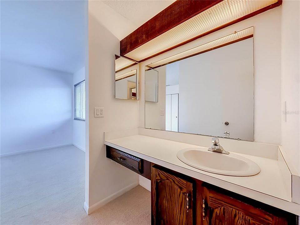 На продажу: $325,000 (4 спален, 2 ванн, 1610 Квадратных фут)