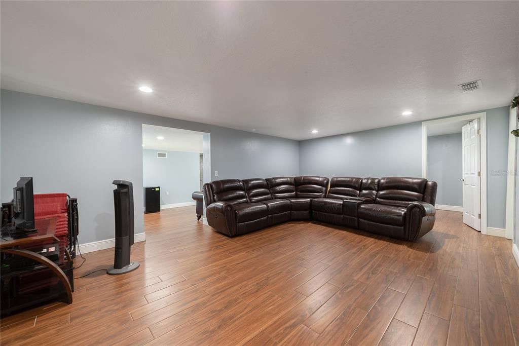 For Sale: $357,000 (4 beds, 2 baths, 2008 Square Feet)