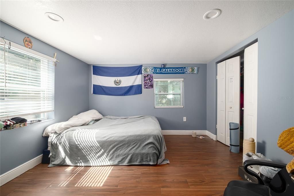 For Sale: $357,000 (4 beds, 2 baths, 2008 Square Feet)