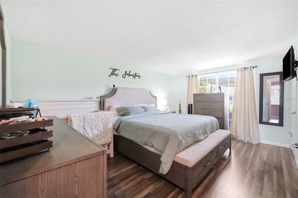 En Venta: $264,999 (2 camas, 2 baños, 1344 Pies cuadrados)