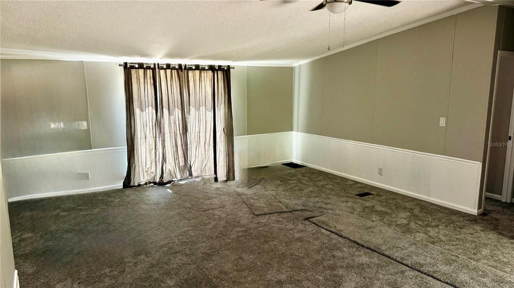 В аренду: $1,850 (3 спален, 2 ванн, 1352 Квадратных фут)