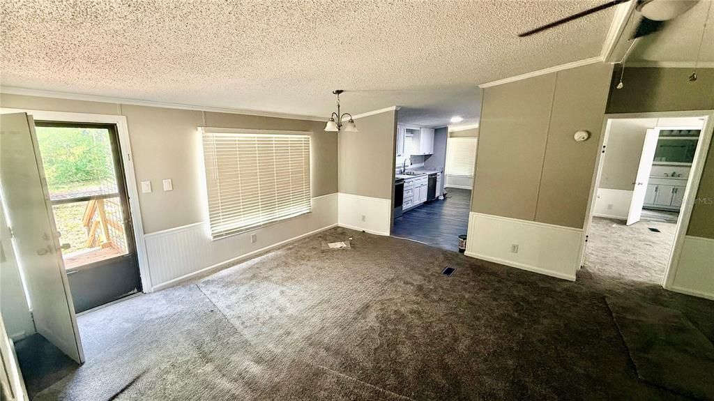 В аренду: $1,850 (3 спален, 2 ванн, 1352 Квадратных фут)