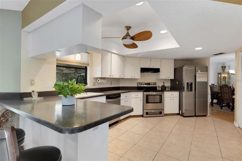 En Venta: $568,000 (3 camas, 2 baños, 2153 Pies cuadrados)
