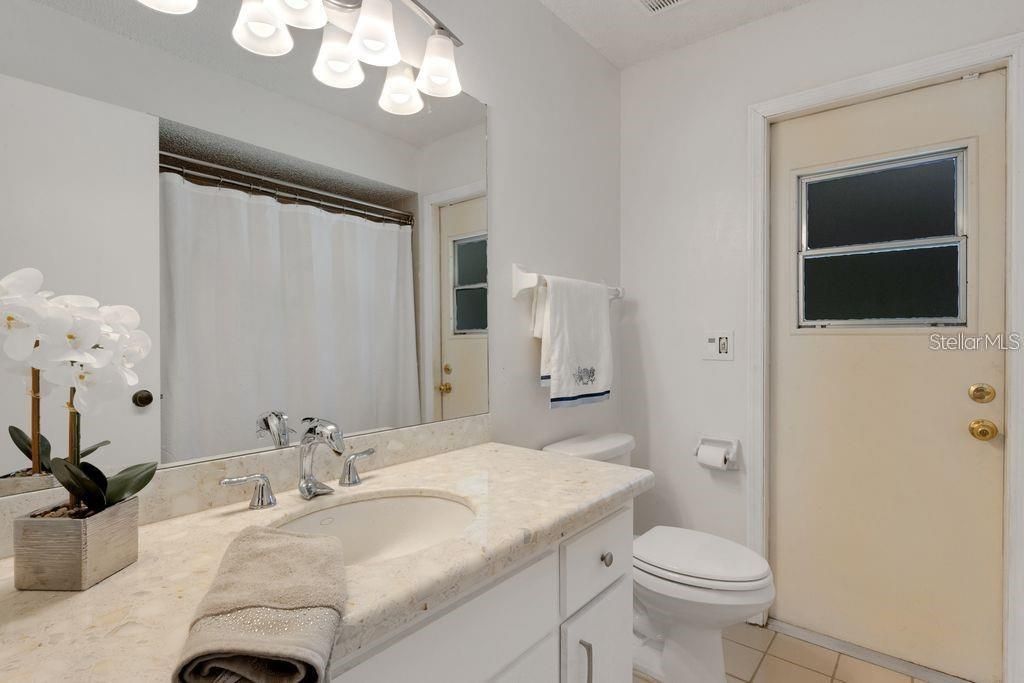 En Venta: $568,000 (3 camas, 2 baños, 2153 Pies cuadrados)