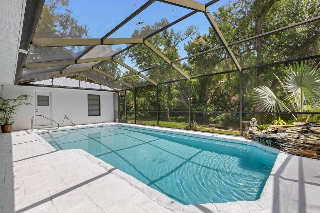 En Venta: $568,000 (3 camas, 2 baños, 2153 Pies cuadrados)