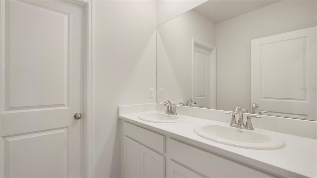 For Sale: $606,990 (5 beds, 3 baths, 2934 Square Feet)