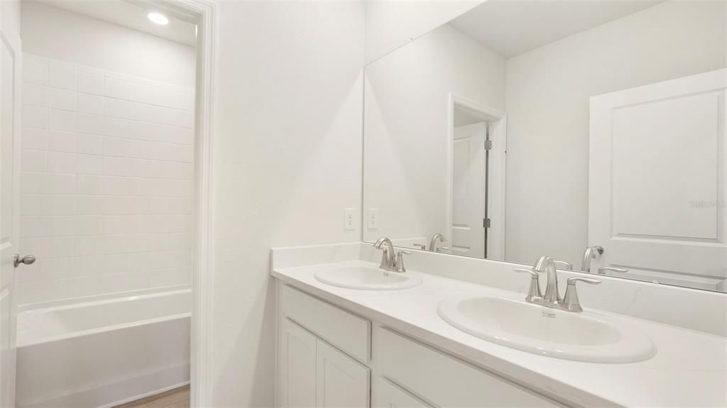 For Sale: $606,990 (5 beds, 3 baths, 2934 Square Feet)