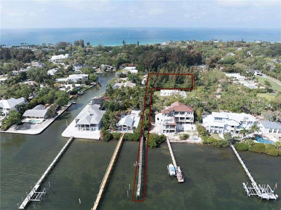 待售: $1,290,000 (0.98 acres)