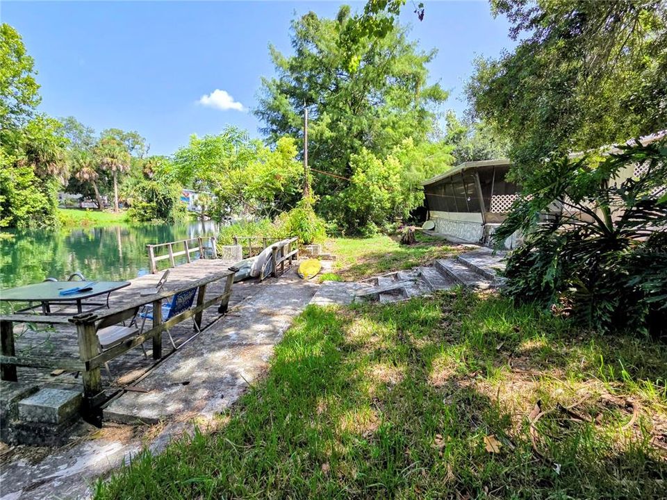 Active With Contract: $369,999 (2 beds, 1 baths, 728 Square Feet)