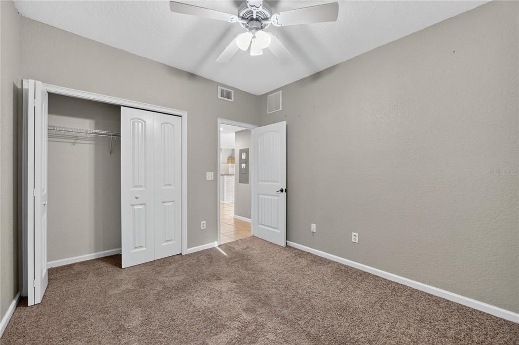 For Sale: $167,500 (2 beds, 2 baths, 1143 Square Feet)